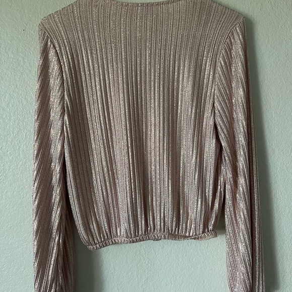 All in favor sparkle top - Picture 4 of 4